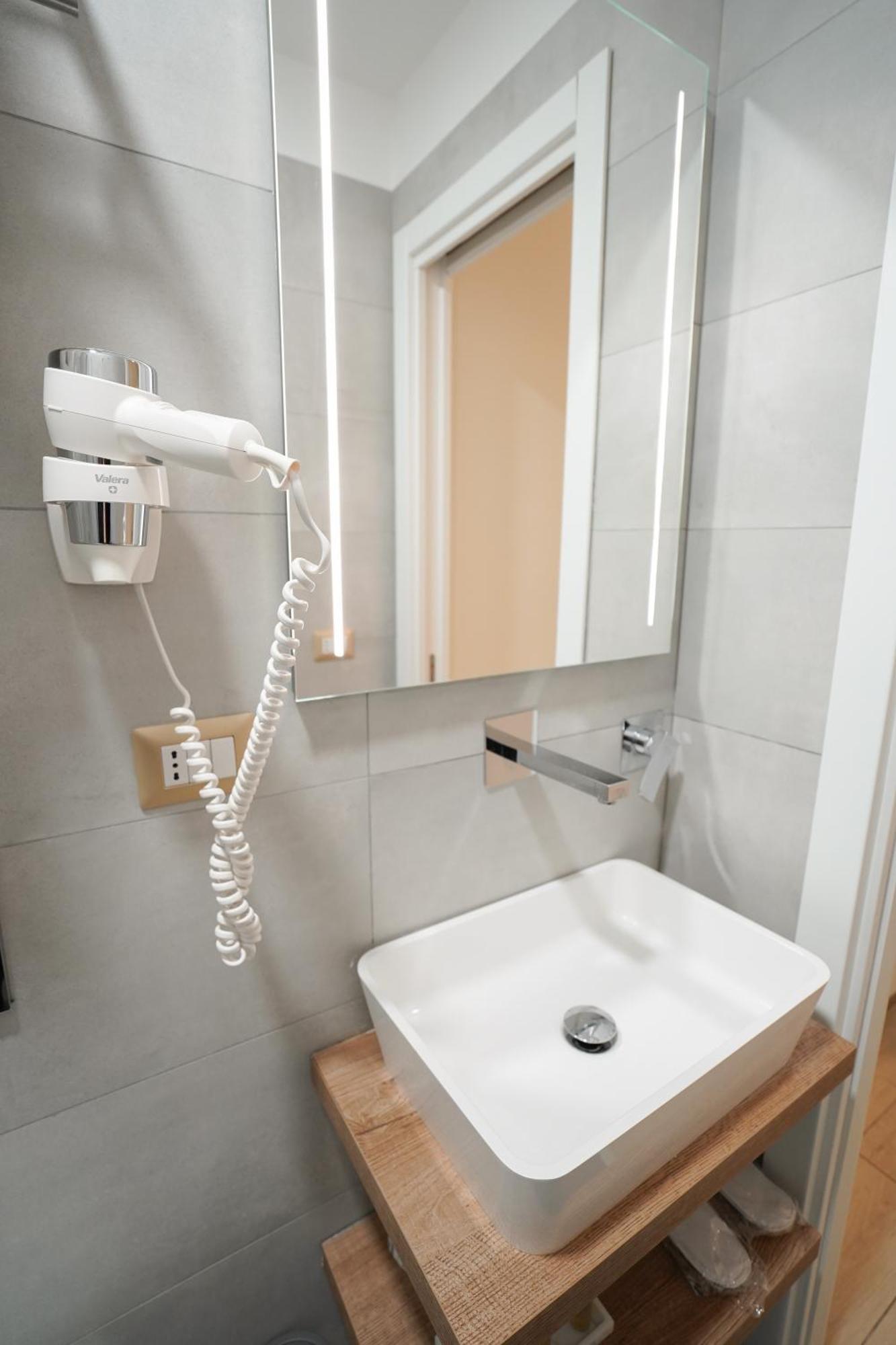 Charm&Bella Guesthouse روما المظهر الخارجي الصورة