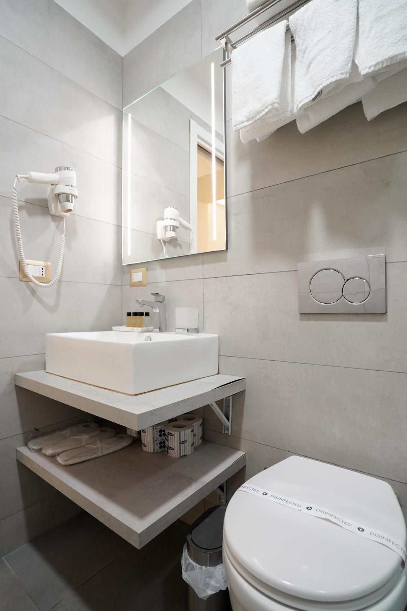 Charm&Bella Guesthouse روما المظهر الخارجي الصورة
