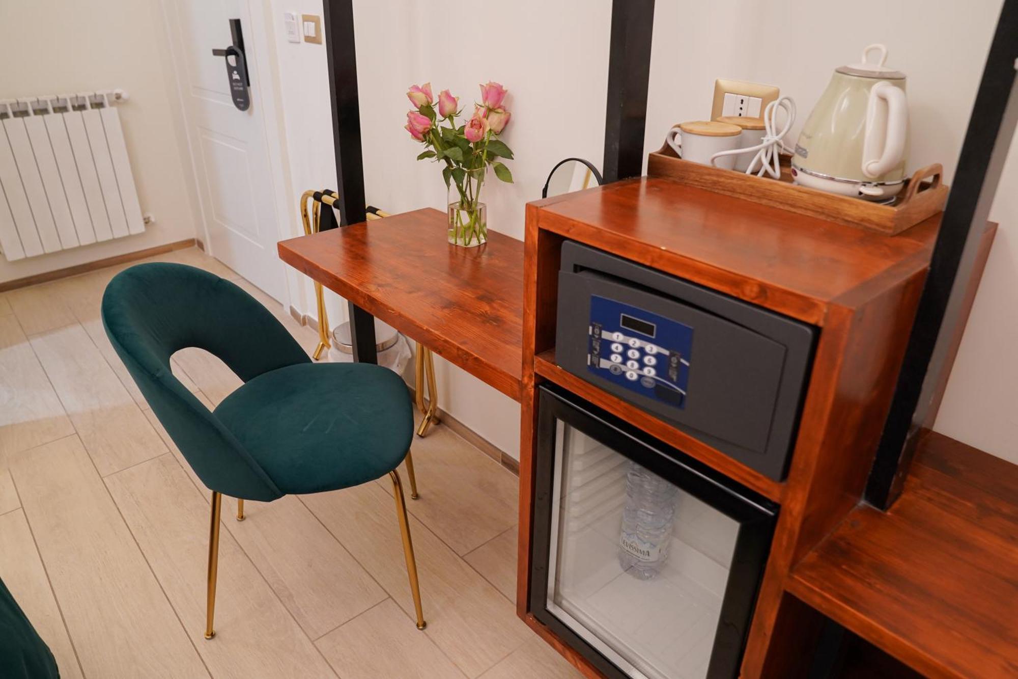 Charm&Bella Guesthouse روما الغرفة الصورة